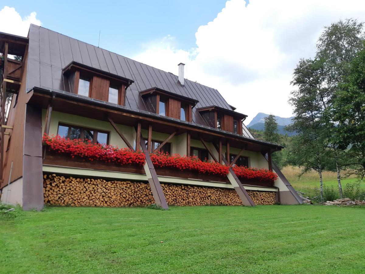 Tri Studnicky Apartment Štrbské Pleso Екстериор снимка